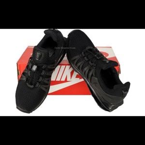 Nike Black Shox Gravity
